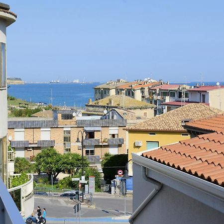 Апартаменты Lo Scorcio Sul Mare Марина-ди-Сан-Вито Экстерьер фото